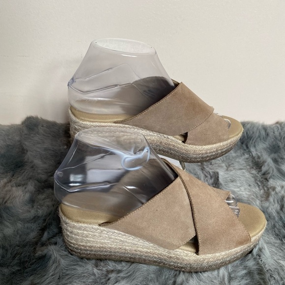 Antropologie Shoes - Anthropologie Paseart Tan Wedge Espadrille Shoes with Crossover Design